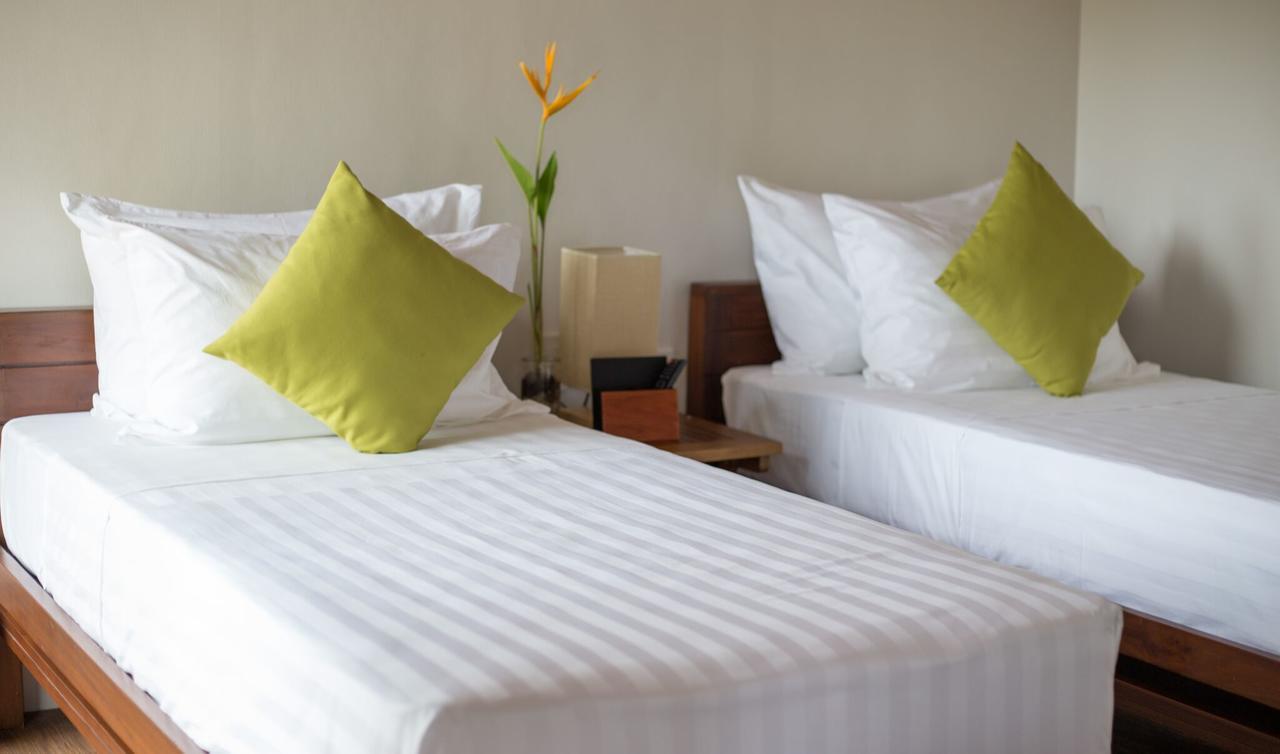 Solina Beach & Nature Resort Carles Екстериор снимка