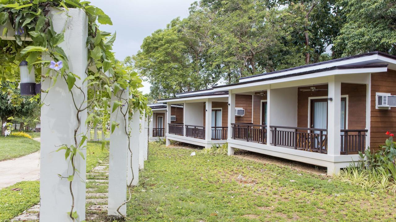 Solina Beach & Nature Resort Carles Екстериор снимка