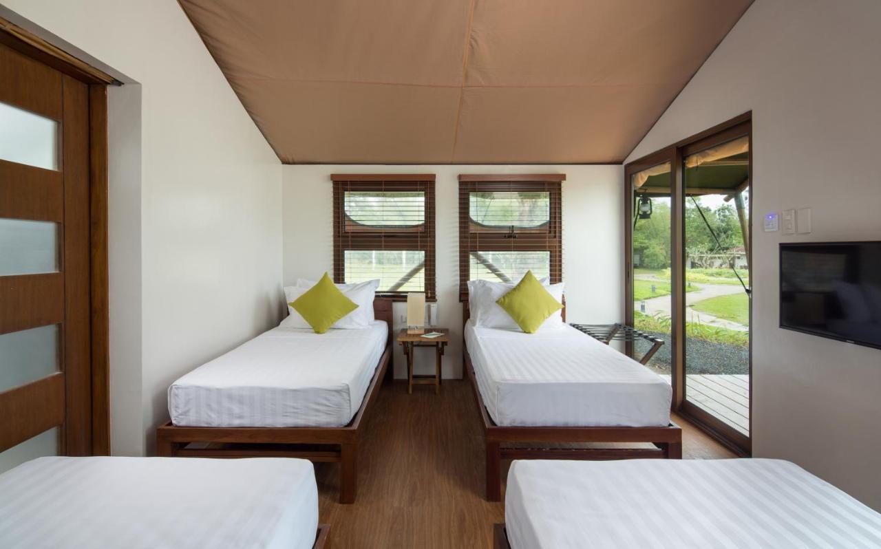 Solina Beach & Nature Resort Carles Екстериор снимка